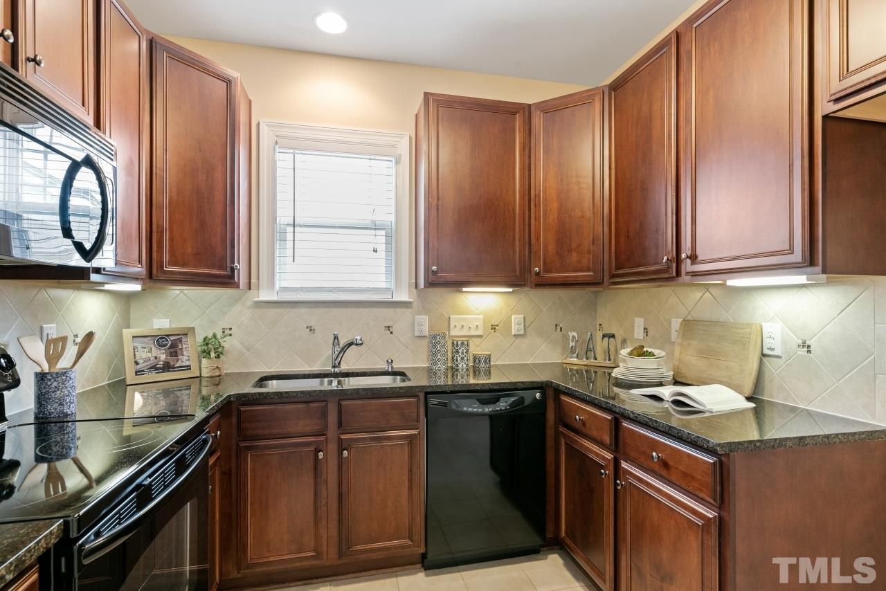 1909 Fieldhouse Avenue Raleigh, NC 27603 - Photo 8 of 32 Gallery Image 8