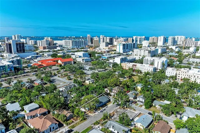 $739,000 | 432 Adelia Avenue, Sarasota, FL 34236