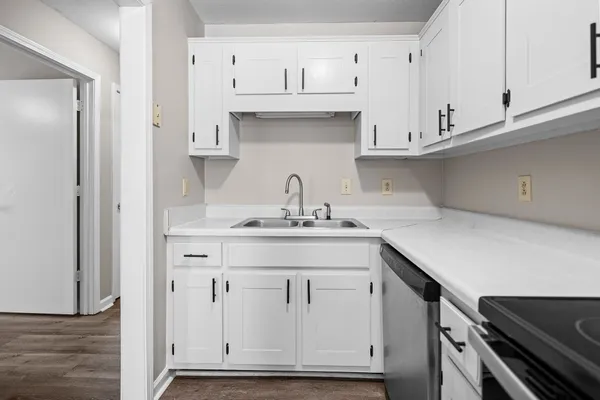 $900 | 1539 Hugh Hunter Road, Oak Grove, KY 42262