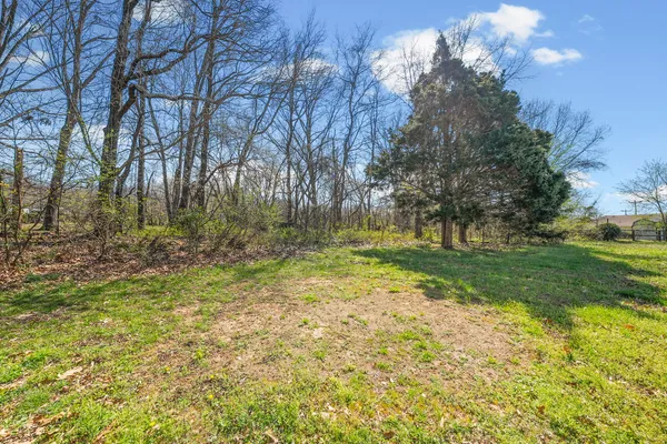 $900 | 1539 Hugh Hunter Road, Oak Grove, KY 42262