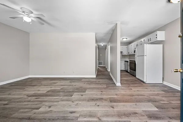 $900 | 1539 Hugh Hunter Road, Oak Grove, KY 42262