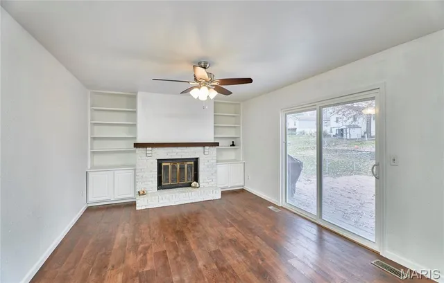 $314,900 | 27 Sunny Hill Boulevard, St. Peters, MO 63376