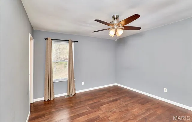 $314,900 | 27 Sunny Hill Boulevard, St. Peters, MO 63376