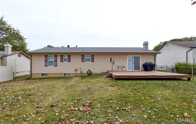 $314,900 | 27 Sunny Hill Boulevard, St. Peters, MO 63376