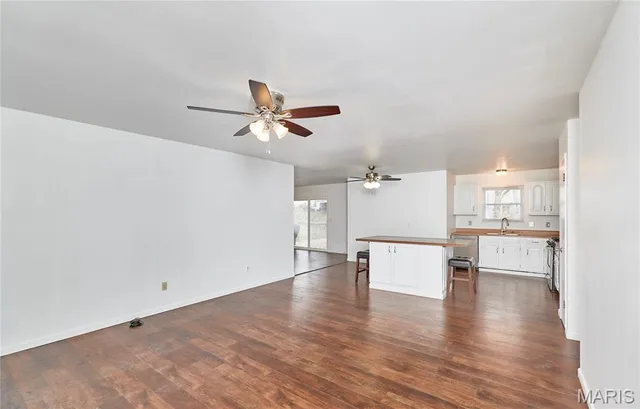 $314,900 | 27 Sunny Hill Boulevard, St. Peters, MO 63376