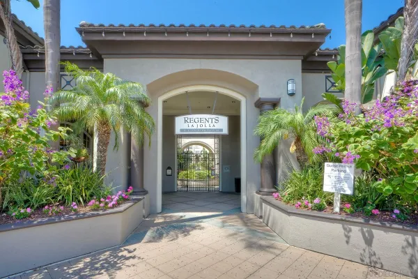 $3,600 | 9253 Regents Road, Unit A110, La Jolla, CA 92037