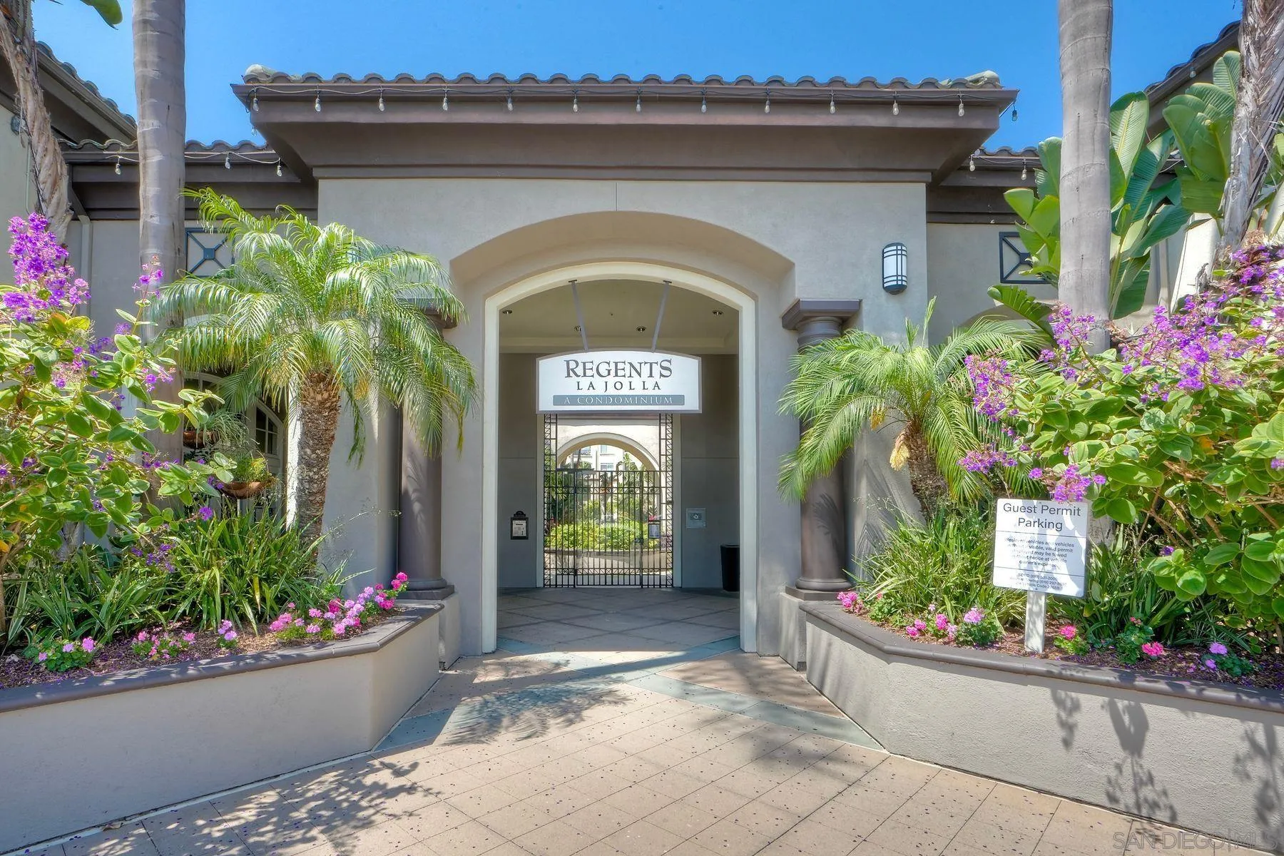 9253 Regents Road, Unit A110 La Jolla, CA 92037 - Photo 1 of 36