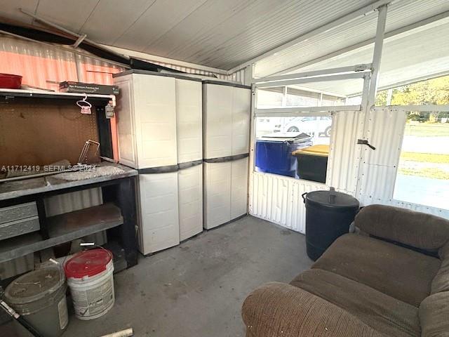 4510 Welcome Drive Sebring, FL 33870 - Photo 23 of 28 a living room with furniture and a window