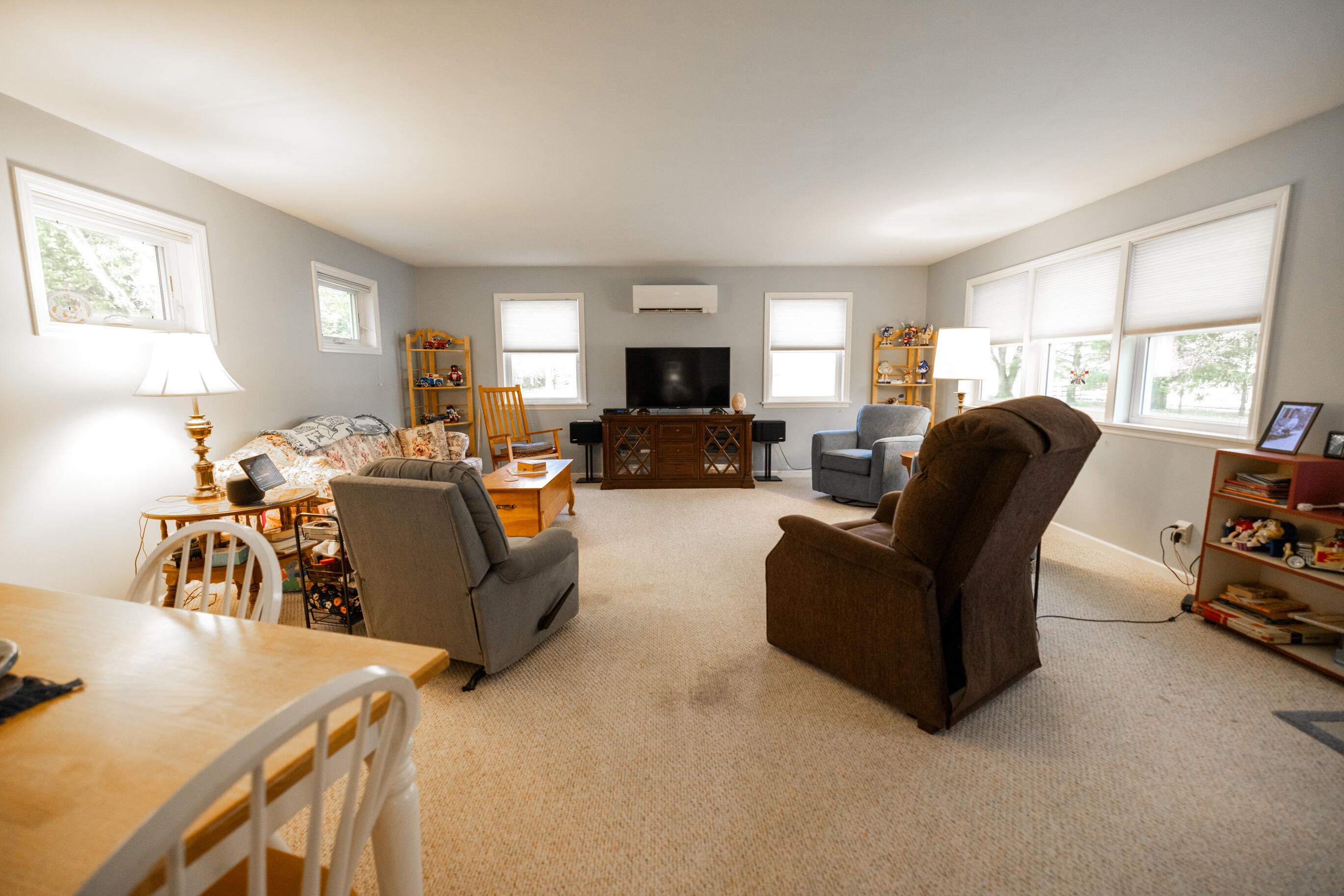 6210 Johnson Road Springfield, OH 45502 - Photo 4 of 39
