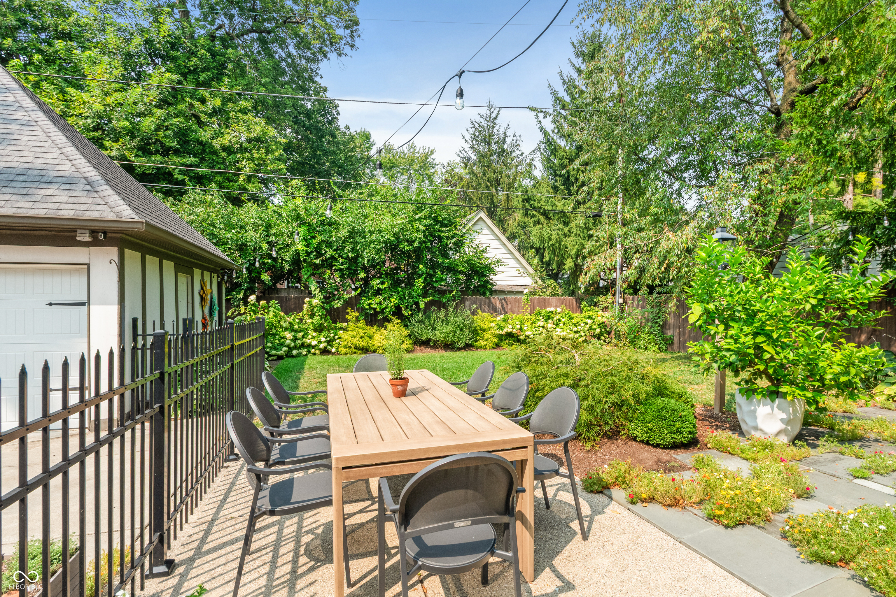 5416 Central Avenue Indianapolis, IN 46220 - Photo 34 of 36