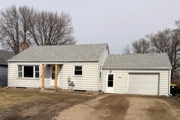 $134,000 | 1968 River Road, Windom, MN 56101
