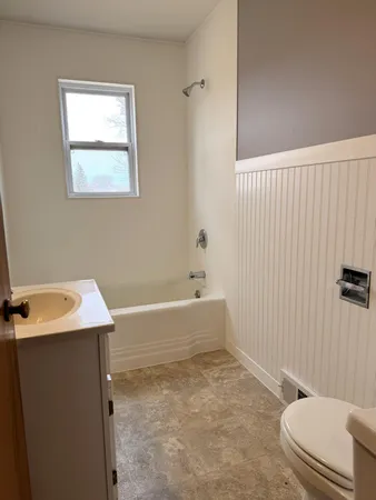 $134,000 | 1968 River Road, Windom, MN 56101