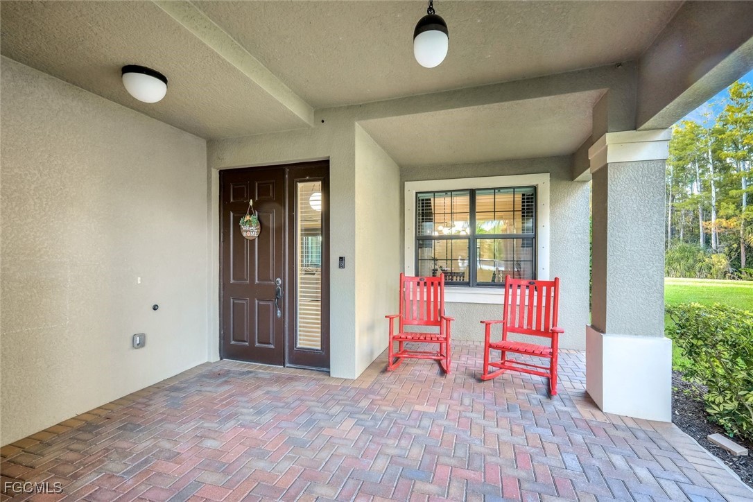 11732 Meadowrun Circle Fort Myers, FL 33913 - Photo 3 of 43