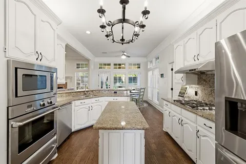 $960,000 | 5500 Sycamore Drive, Colleyville, TX 76034