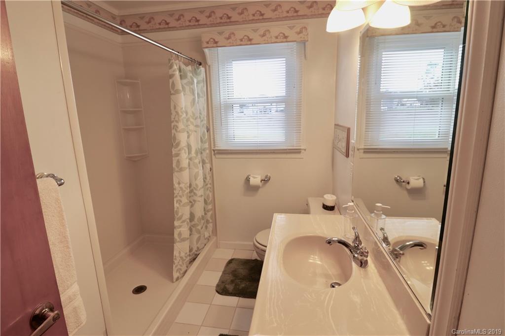 133 Azalea Road Mooresville, NC 28115 - Photo 11 of 25 Gallery Image 11