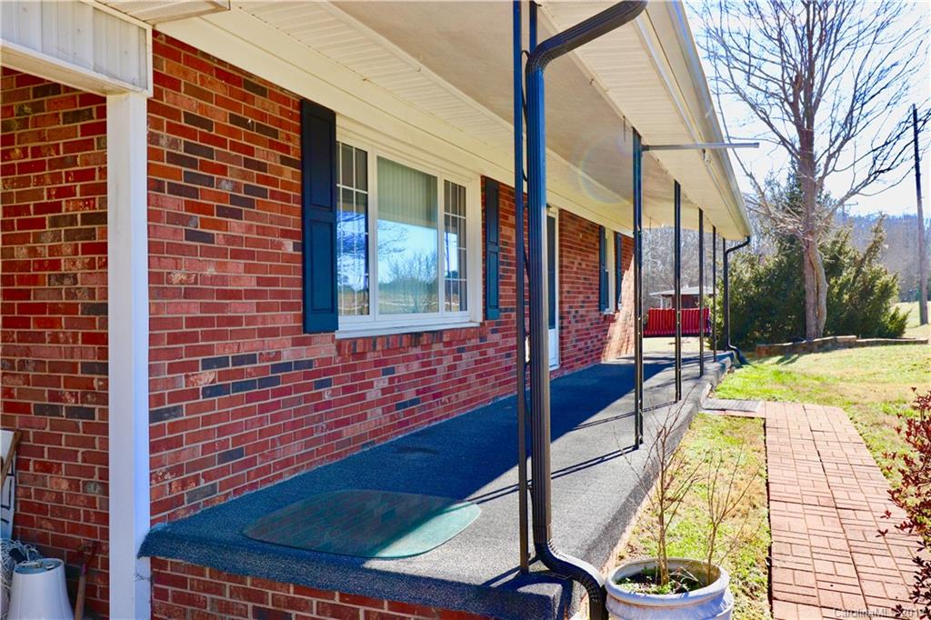 133 Azalea Road Mooresville, NC 28115 - Photo 3 of 25 Gallery Image 3