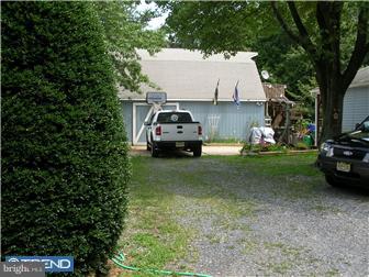 553 Hartford Road Mount Laurel, NJ 08054 - Photo 3 of 12 Gallery Image 3