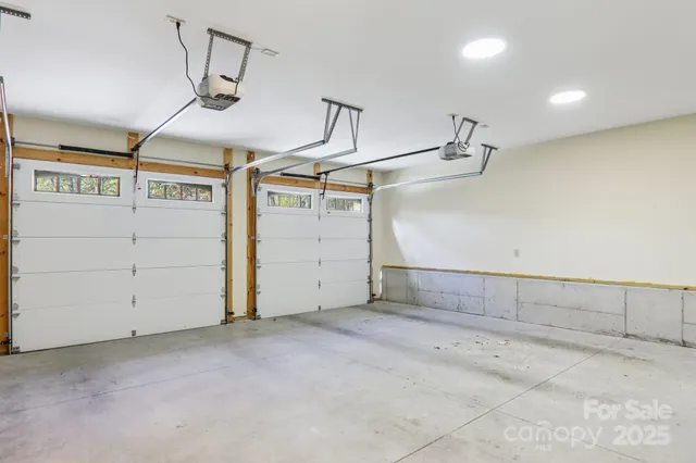 $1,850,000 | 658 Continental Drive, Sapphire, NC 28774