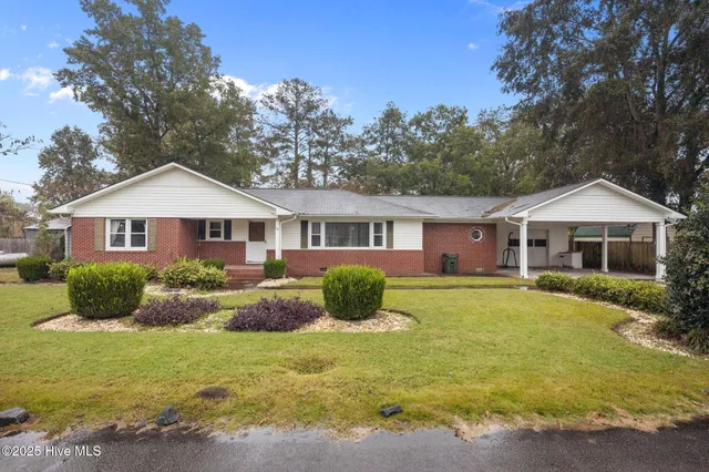 $226,320 | 417 Ipock Street, Vanceboro, NC 28586