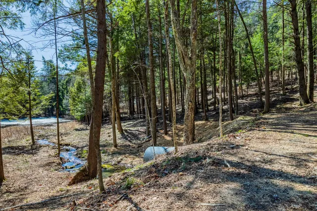 $399,000 | 5209-5211 Willard Road, Unit 5209 5211, Quechee, VT 05059