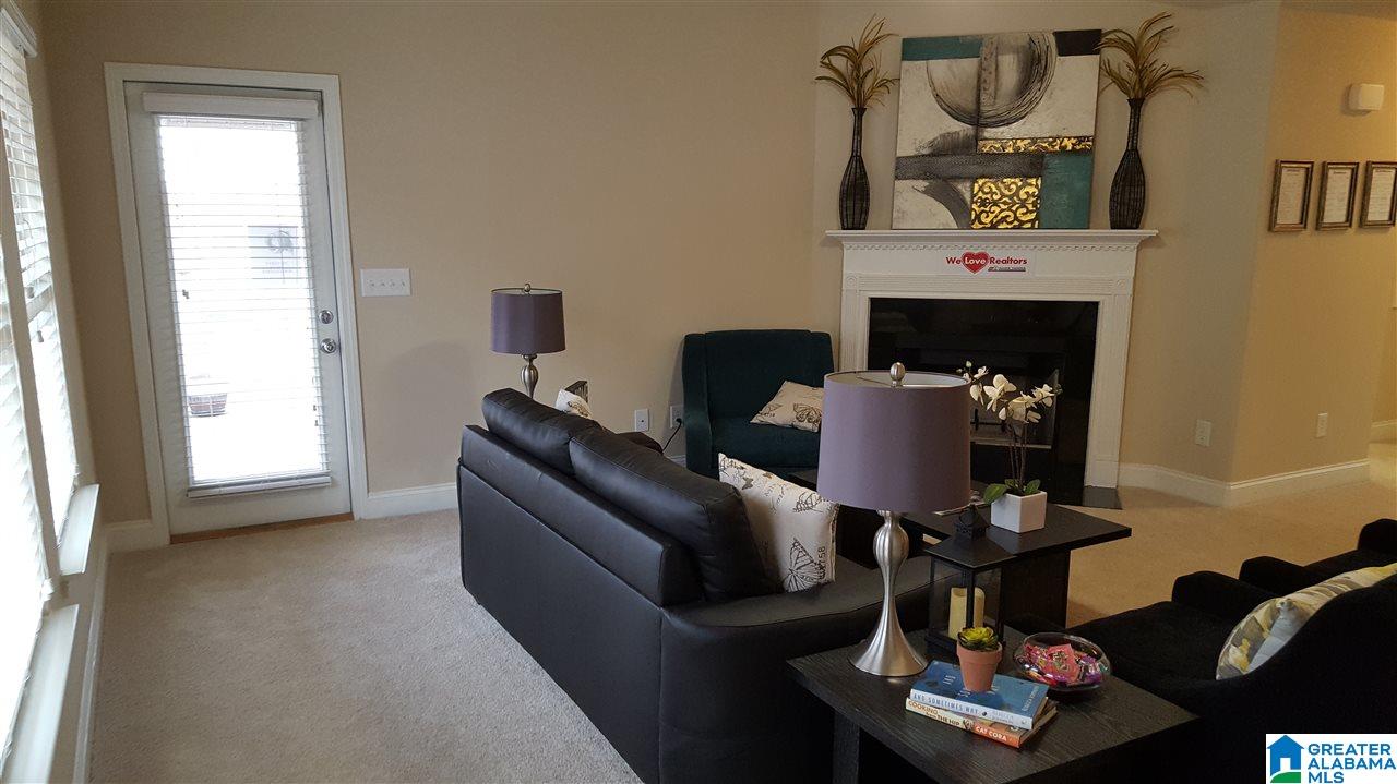 124 Crisfield Circle Alabaster, AL 35007 - Photo 2 of 5