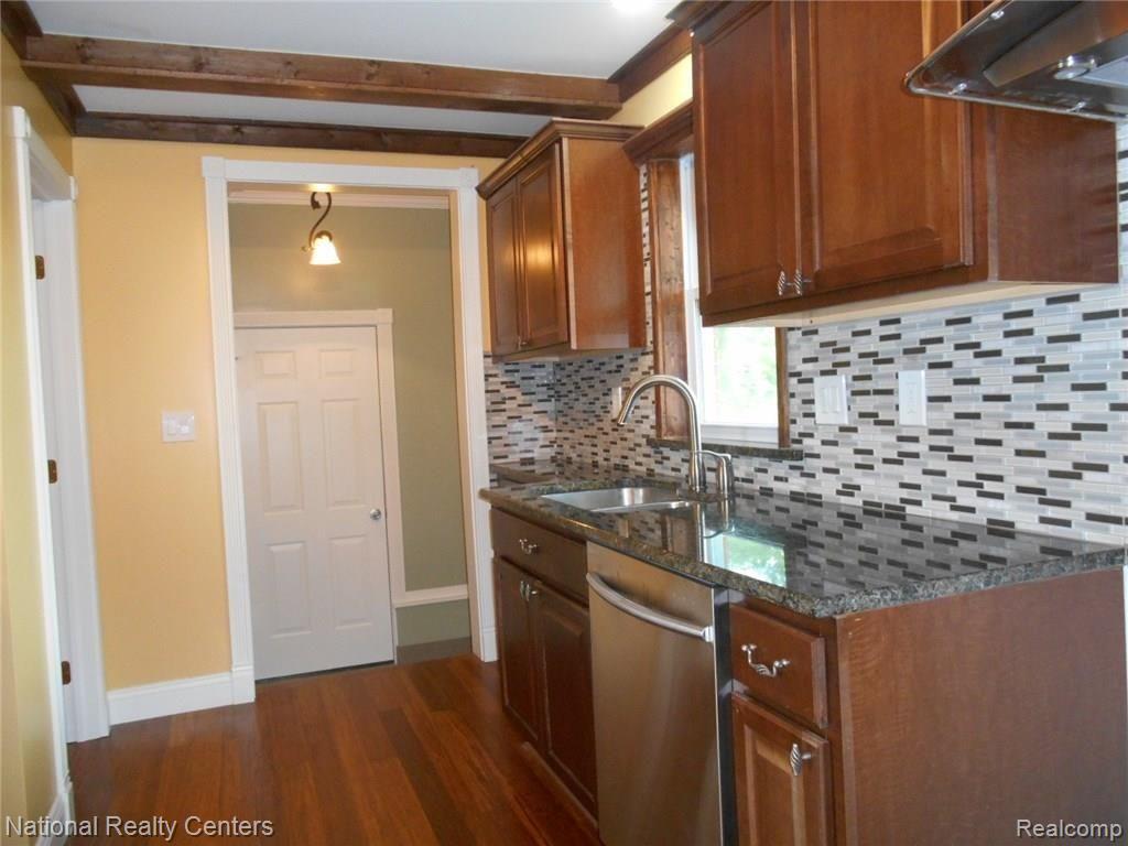 46333 Bemis Road Belleville, MI 48111 - Photo 13 of 41