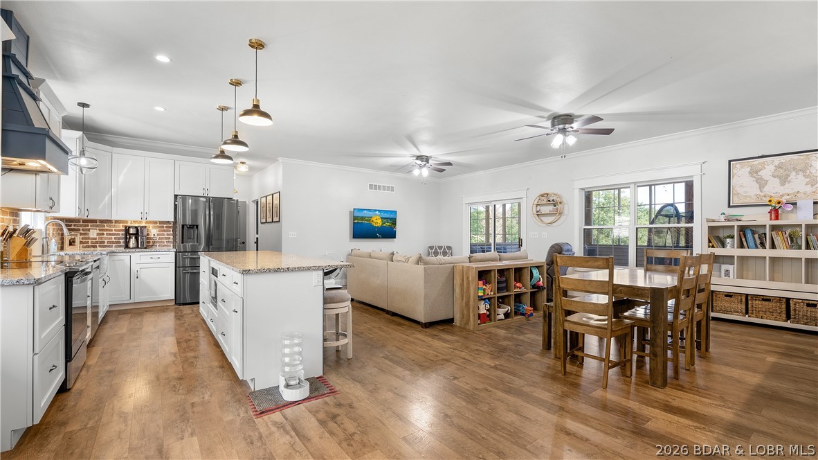 21 Winston Lane Kaiser, MO 65047 - Photo 45 of 45 Great open floor plan with LVP flooring great for