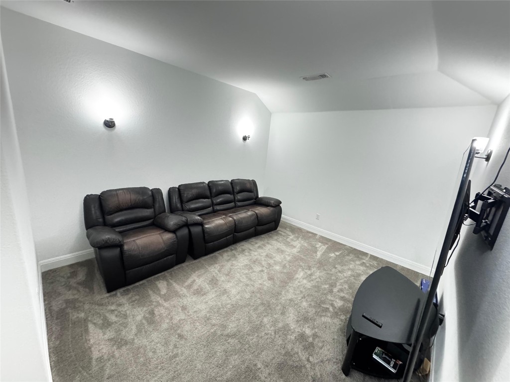 302 Georgia Lace Trail Georgetown, TX 78626 - Photo 17 of 21 a living room with furniture and a mirror