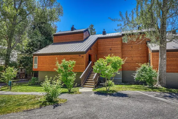 $725,000 | 2755 North Lake Boulevard, Unit 96, Tahoe City, CA 96145