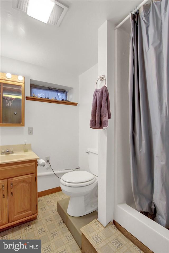 3179 Smoketown Road Spring Grove, PA 17362 - Photo 17 of 18