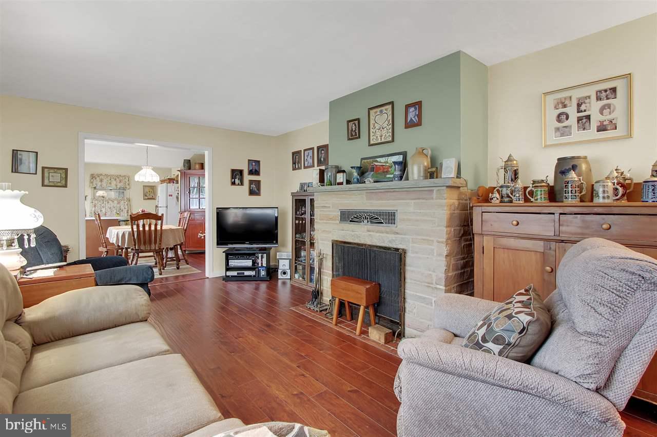 3179 Smoketown Road Spring Grove, PA 17362 - Photo 4 of 18