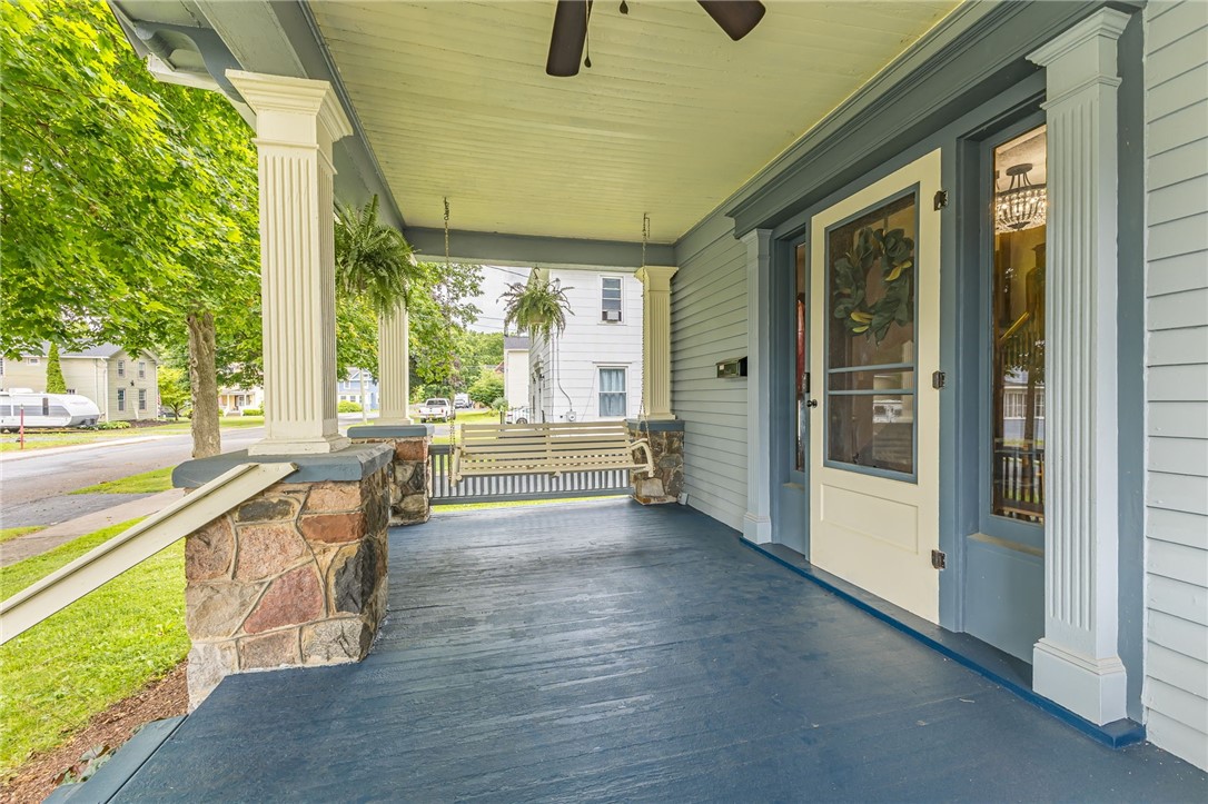 10 Chestnut Street Phelps, NY 14532 - Photo 4 of 34