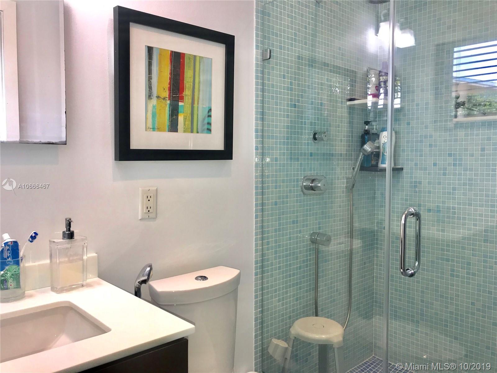 6436 Southwest 34th Street Miami, FL 33155 - Photo 13 of 28 Gallery Image 13