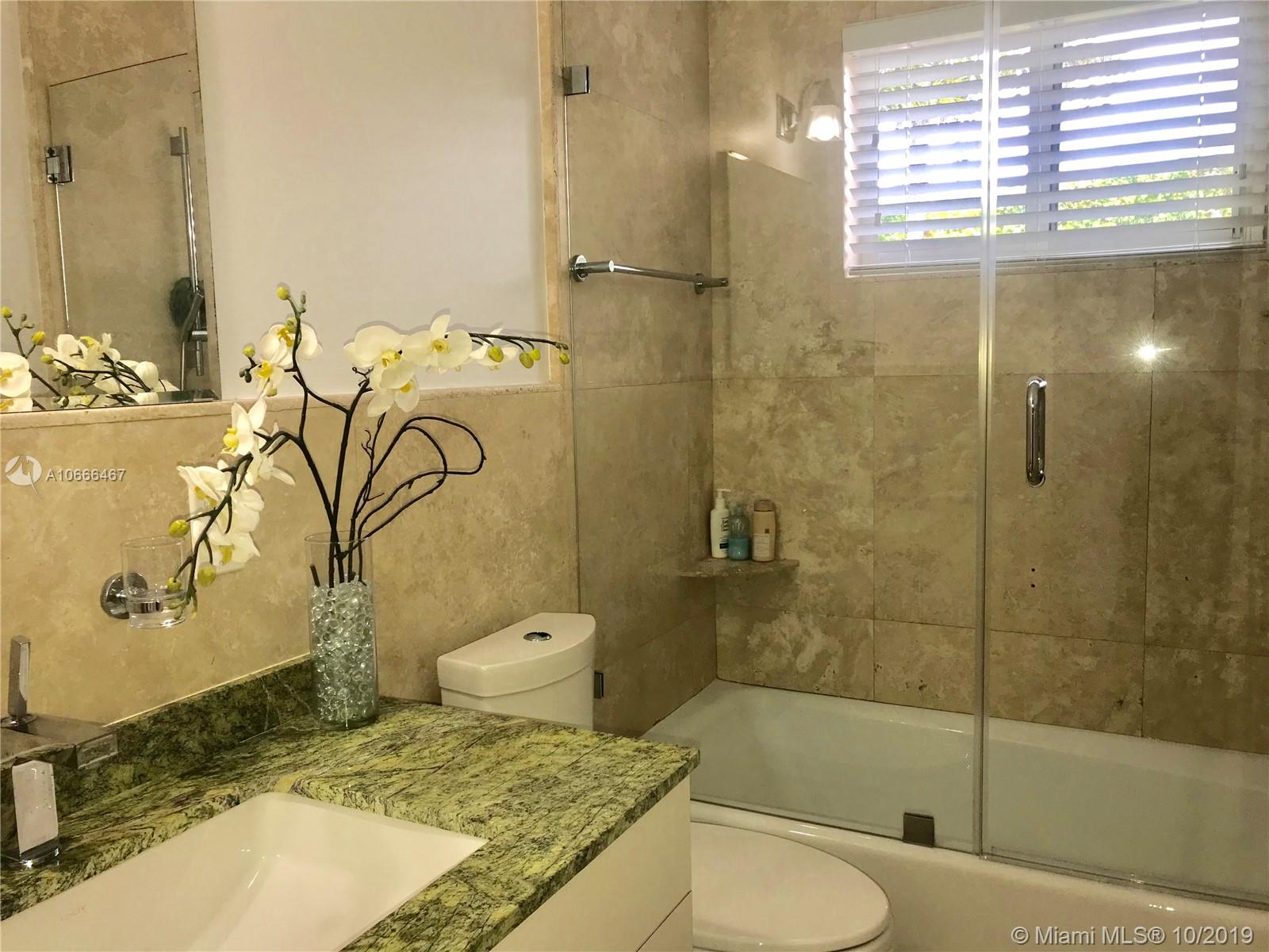 6436 Southwest 34th Street Miami, FL 33155 - Photo 10 of 28 Gallery Image 10
