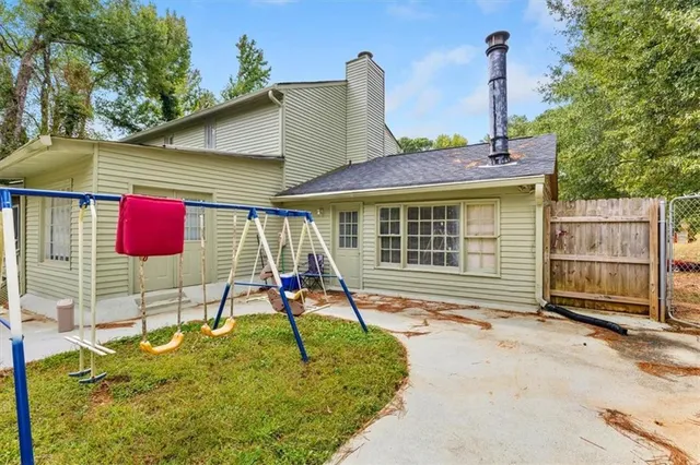 $3,500 | 661 Bantry Lane, Stone Mountain, GA 30083