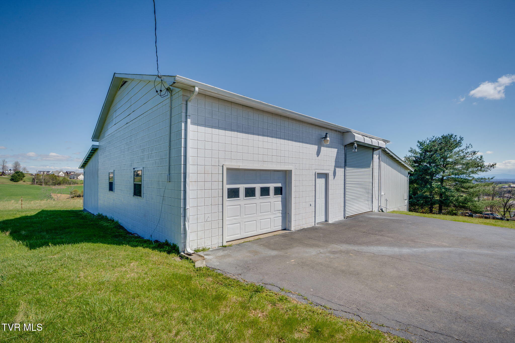 1405 Dover Road Morristown, TN 37813 - Photo 52 of 61 051