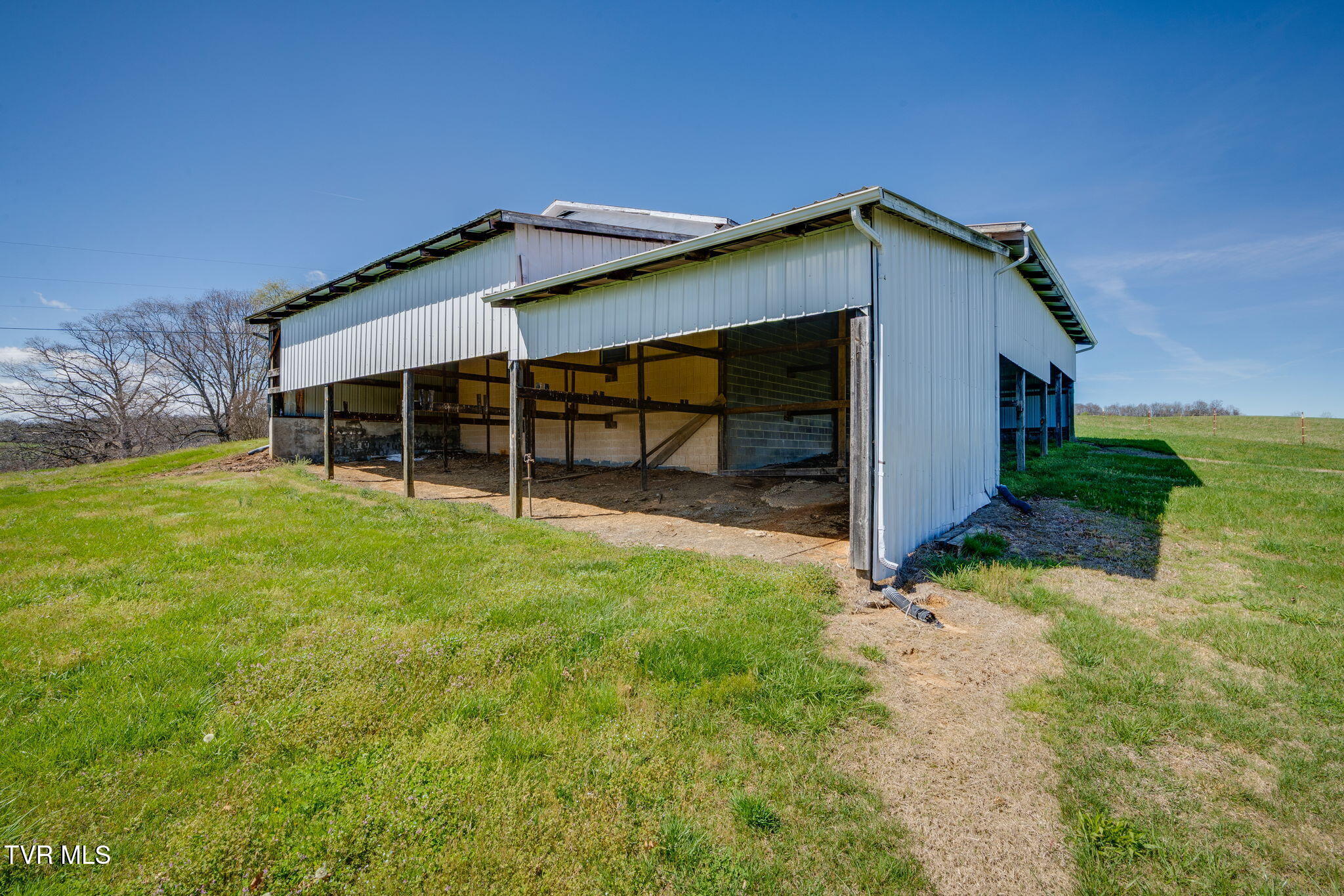 1405 Dover Road Morristown, TN 37813 - Photo 54 of 61 053