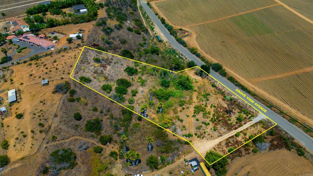 456 Grove View Road Oceanside, CA 92057 - Photo 4 of 12