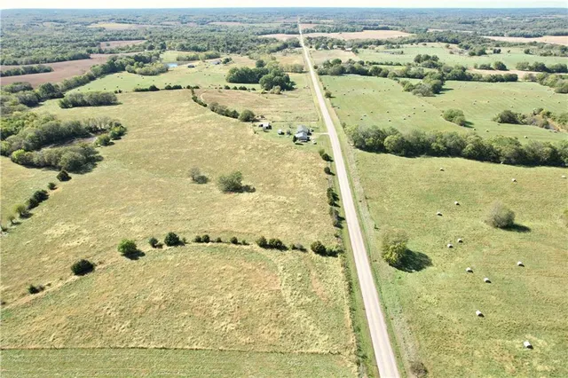 $364,000 | F Highway, Cowgill, MO 64637