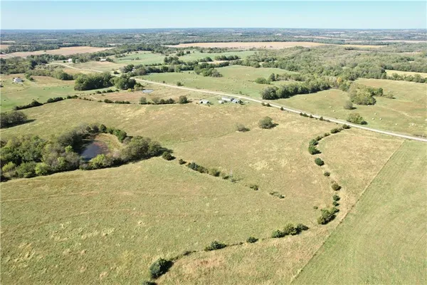 $364,000 | F Highway, Cowgill, MO 64637