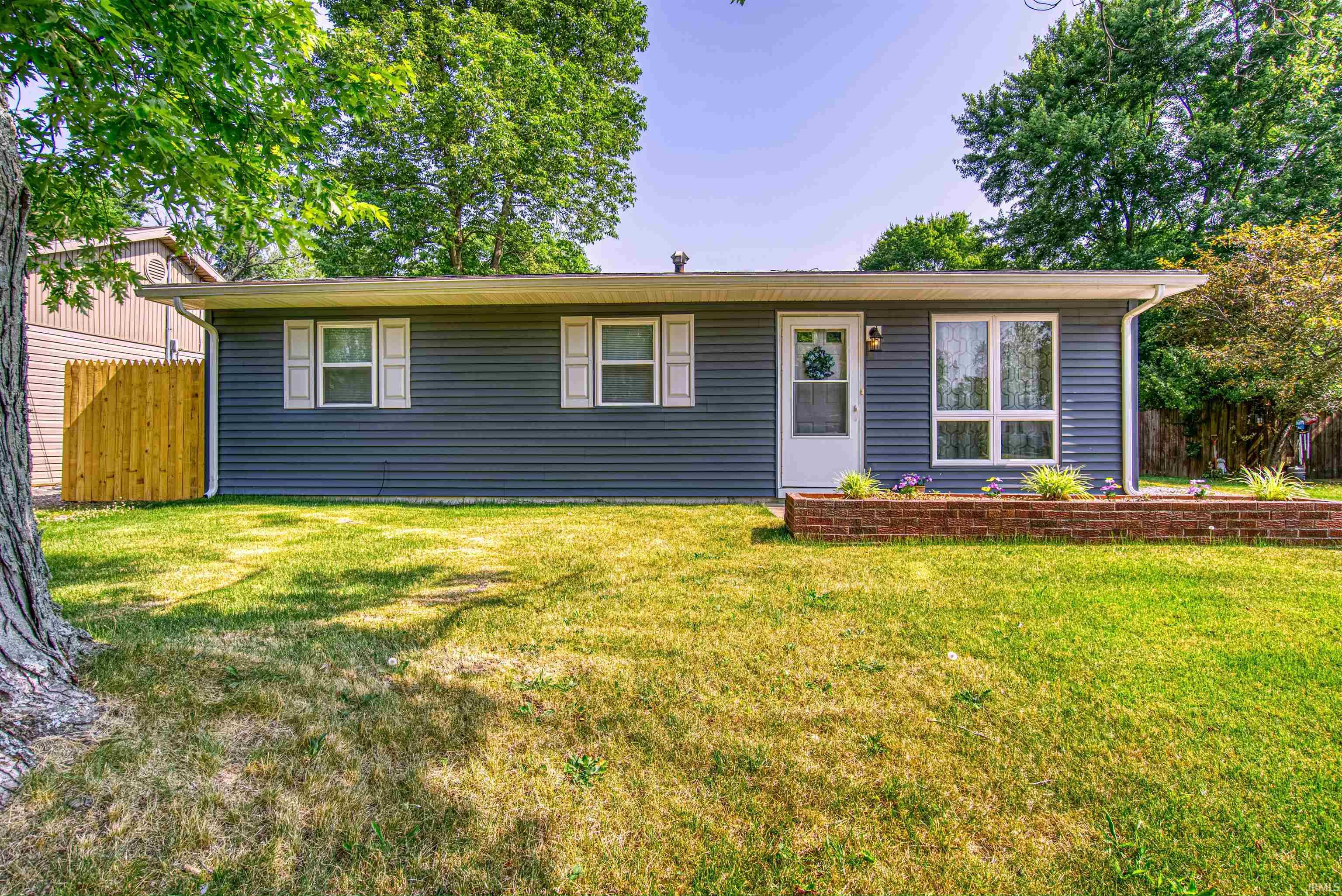 2601 Lexington Road Evansville, IN 47720 - Photo 1 of 18 Gallery Image 1