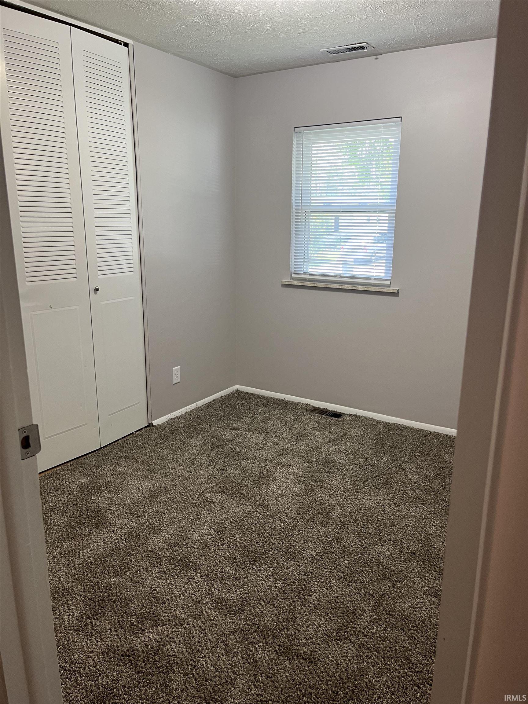 2601 Lexington Road Evansville, IN 47720 - Photo 4 of 18 Gallery Image 4