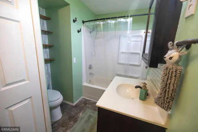 $244,900 | 405 North 3rd Street, Cannon Falls, MN 55009