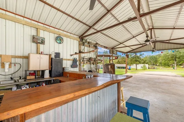 $194,900 | 388 Cr 4752 Broaddus Tx 75929, Broaddus, TX 75929