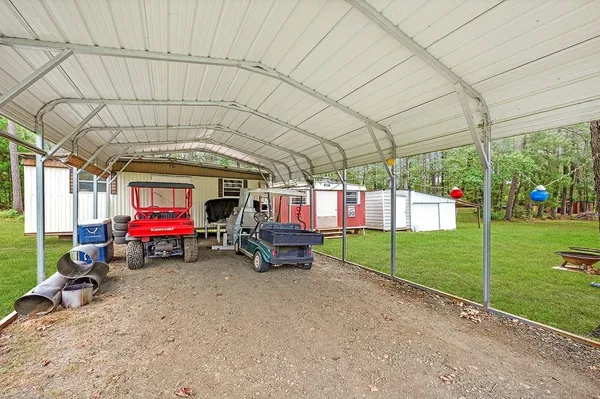 $194,900 | 388 Cr 4752 Broaddus Tx 75929, Broaddus, TX 75929