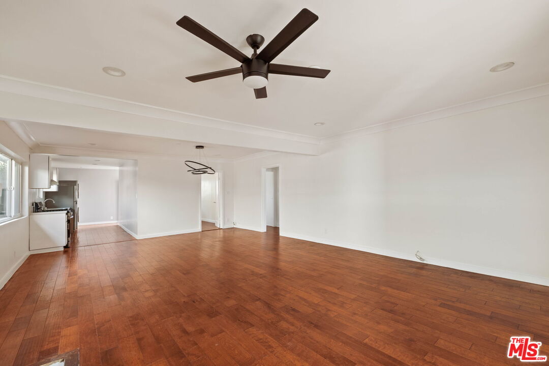 838 North Ridgewood Place Los Angeles, CA 90038 - Photo 11 of 24