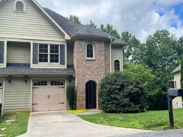 $1,600 | 366 Licklog Ridge, Hayesville, NC 28904