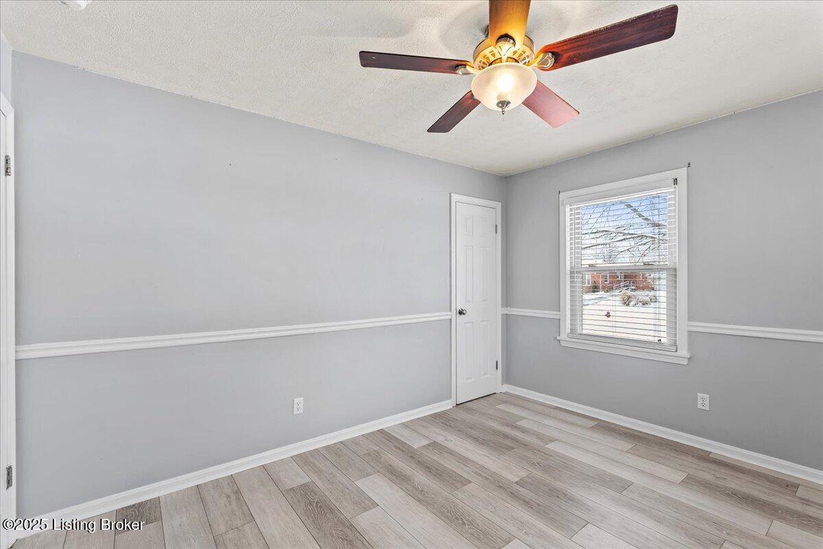 10610 Torrington Road Louisville, KY 40272 - Photo 14 of 28 18-DSC08518