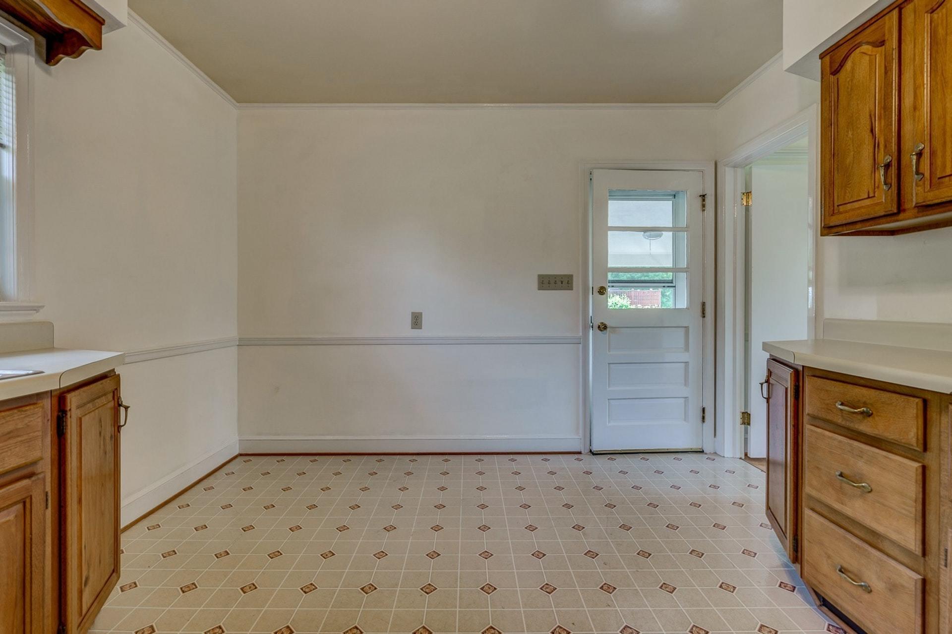 3844 Darlington Road Southwest Roanoke, VA 24018 - Photo 12 of 37 012-314168-3844 Darlington Road Southwes