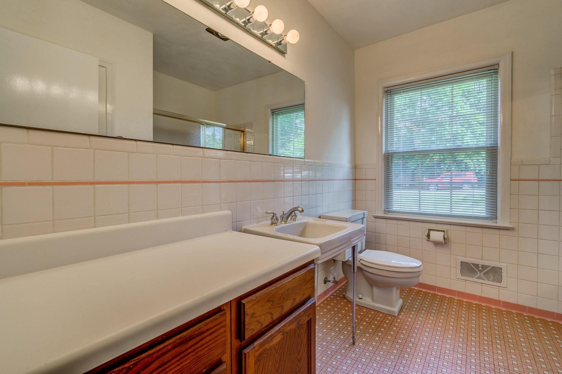 3844 Darlington Road Southwest Roanoke, VA 24018 - Photo 13 of 37 013-314168-3844 Darlington Road Southwes